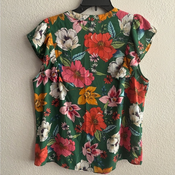 DR2 Green Blouse with Colorful Floral Design L - Picture 3 of 9